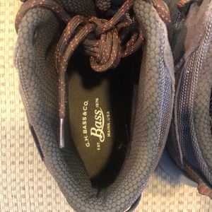 Mens 13 Bass hiking boot